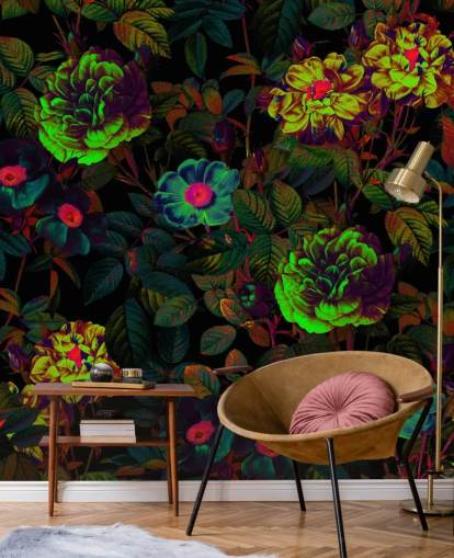 mural de papel pintado floral de neón llamado Neon Night Garden de Burcu Korkmazyurek para dormitorios, salas de estar y baños mural de papel pintado floral de neón llamado Neon Night Garden de Burcu Korkmazyurek para dormitorios, salas de estar y baños