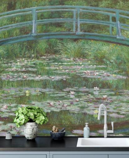 kunstmuurschildering genaamd The Japanese Footbridge van Monet voor slaapkamers, woonkamers en keukens kunstmuurschildering genaamd The Japanese Footbridge van Monet voor slaapkamers, woonkamers en keukens