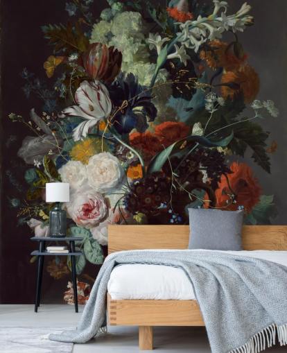 bloemenbehang genaamd Stilleven met bloemen en fruit (1715) van Jan van Huysum voor slaapkamers en bloemenbehang genaamd Stilleven met bloemen en fruit (1715) van Jan van Huysum voor slaapkamers en
