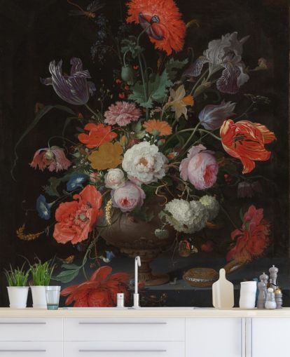 florale Kunsttapete namens Stillleben mit Blumen und einer Uhr von Abraham Mignon für Wohn- und Schlafzimmer