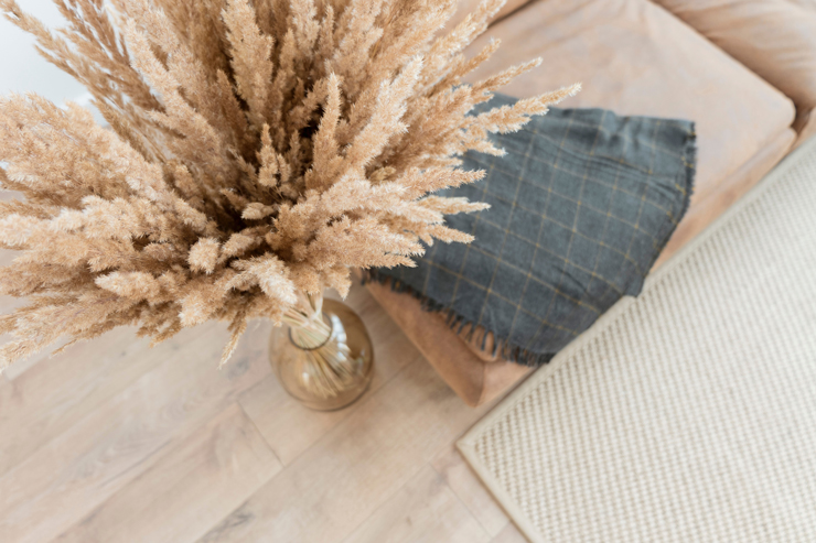 Organic decorating style with pampas grass
