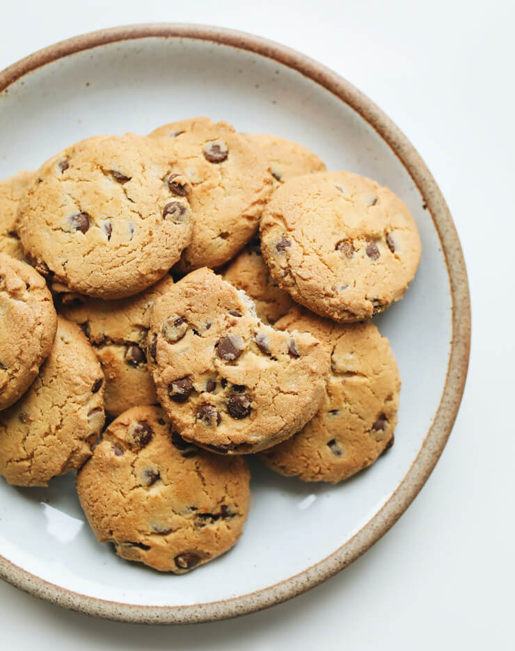 chocolate chip cookies on a plate close up photo