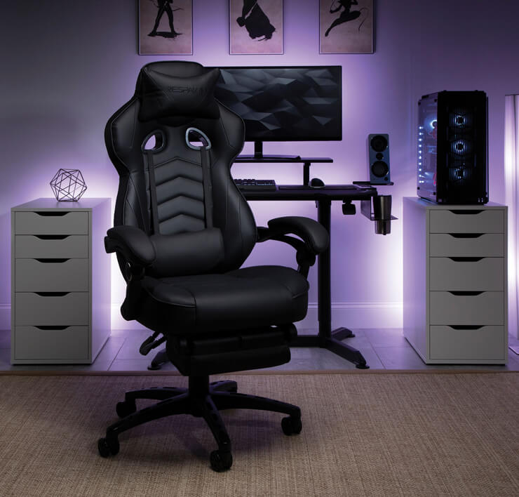 gaming chair in purple gaming room