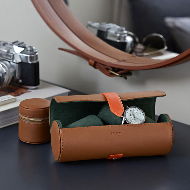 brown leather case to hold watches for christmas gift ideas 2021