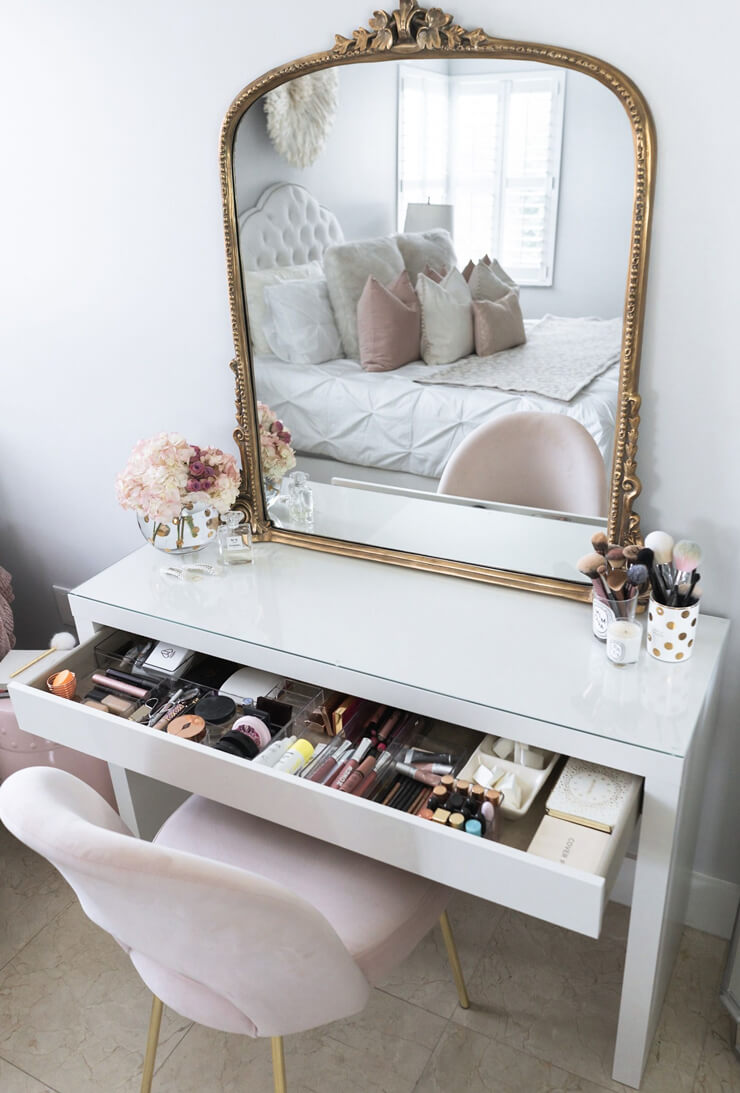 white and pink vanity table