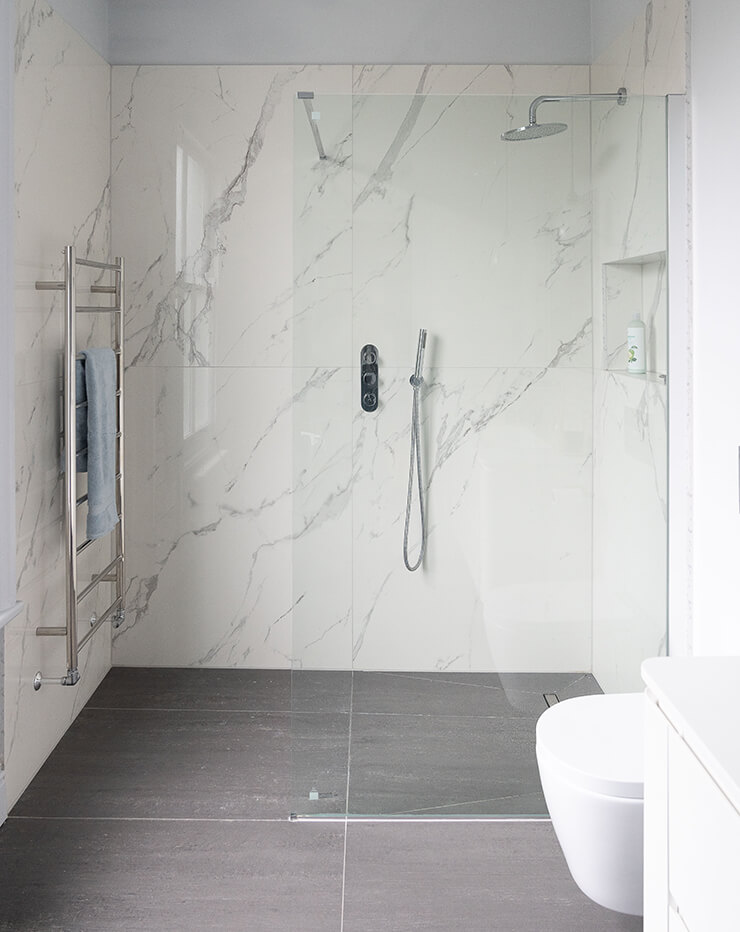 clear shower screen in small bathroom
