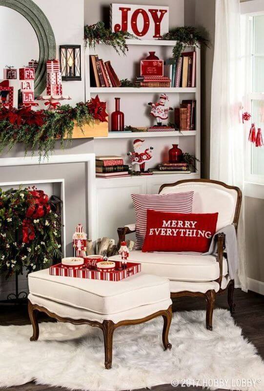 Red and white living room at Christmas with red christmas decorations