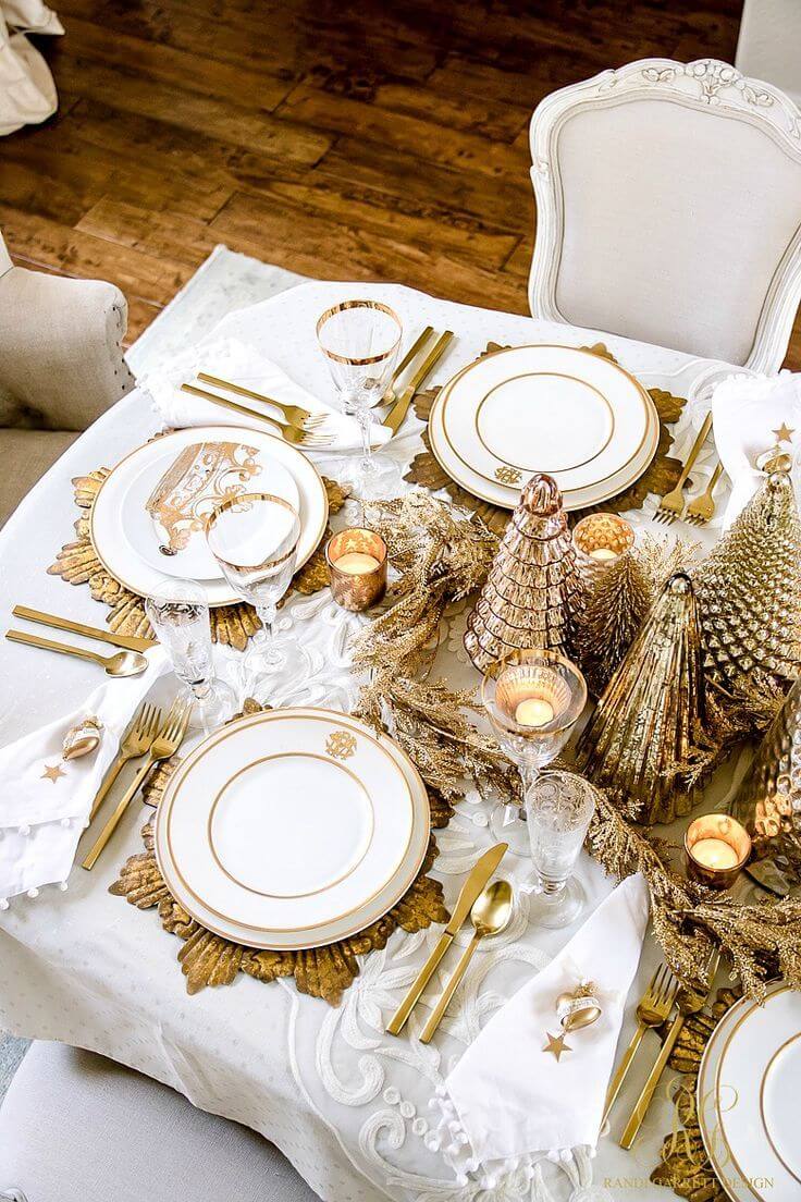 gold christmas table decorations with white accessories