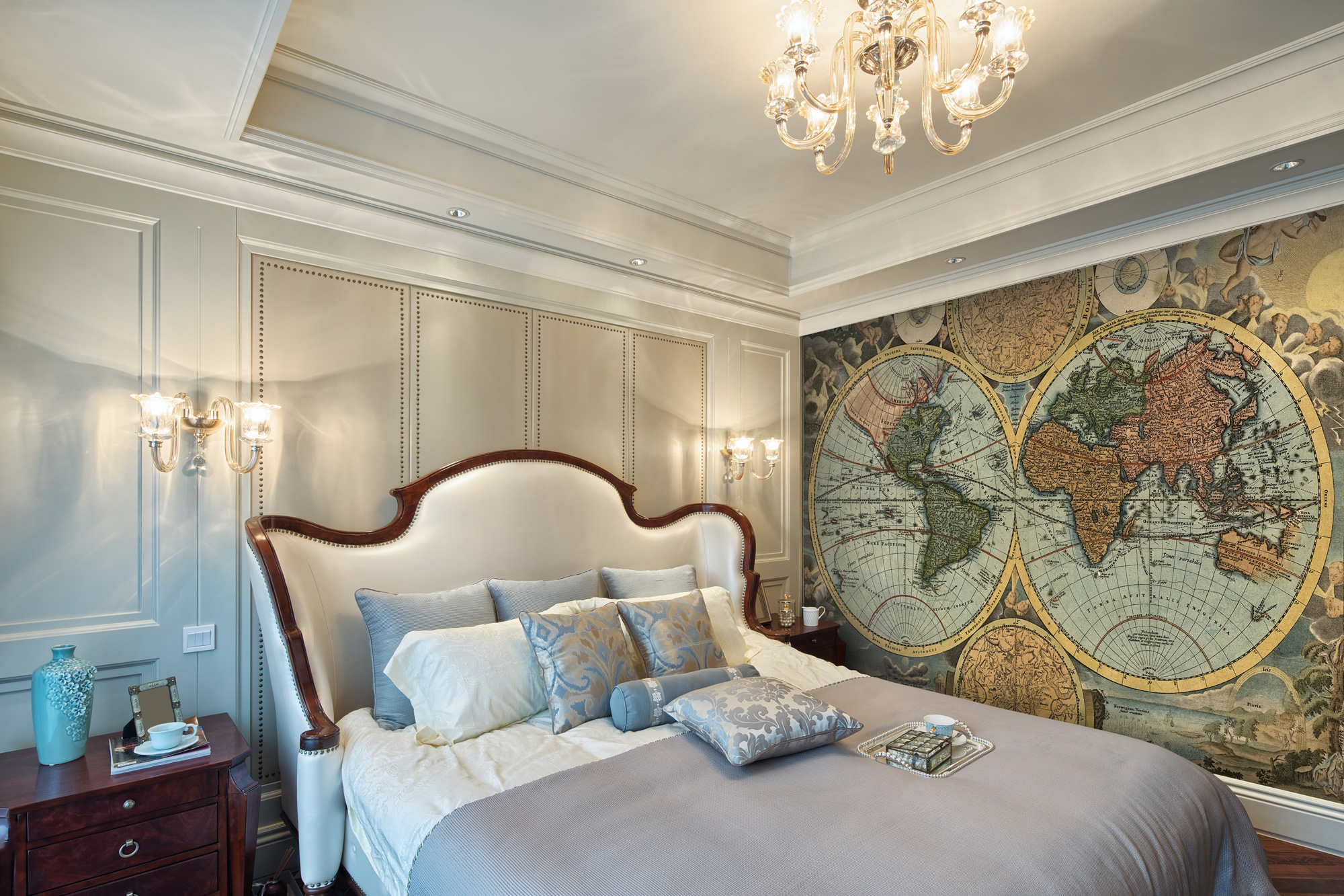 ancient-map-wallpaper-guest-bedroom-decor