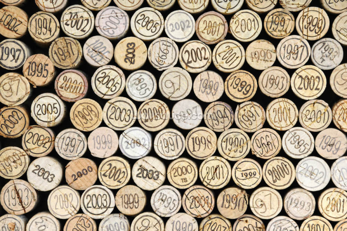 wine-corks-stacked