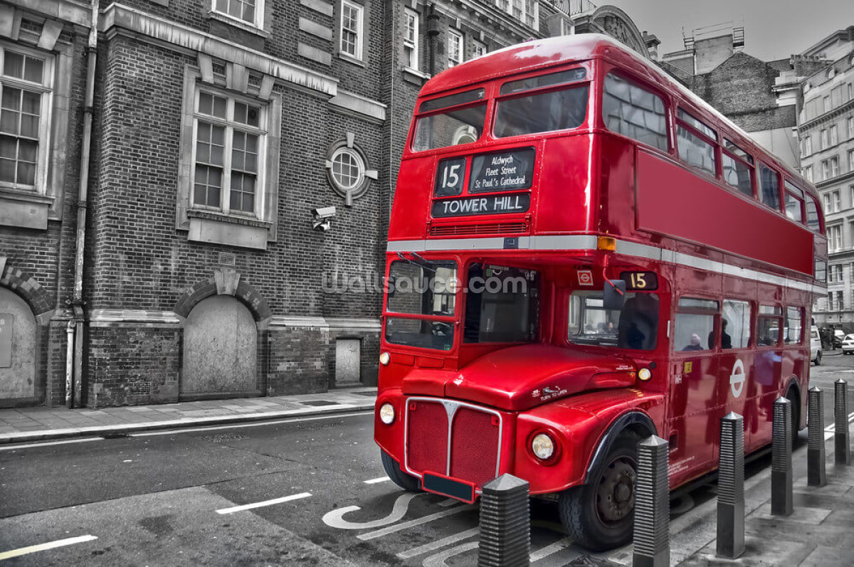 red-london-bus