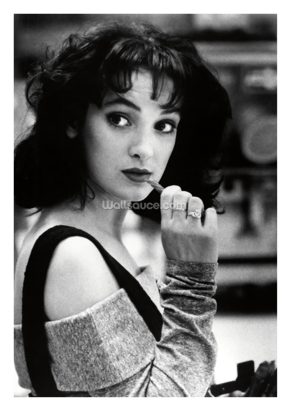 Winona Ryder Heathers Costume New Casting Announced For HEATHERS At