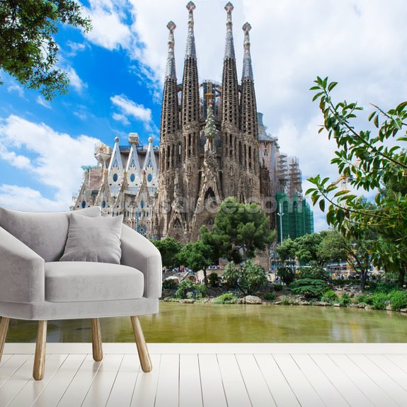 Sagrada Familia Barcelona Wallpaper Mural Wallsauce Us