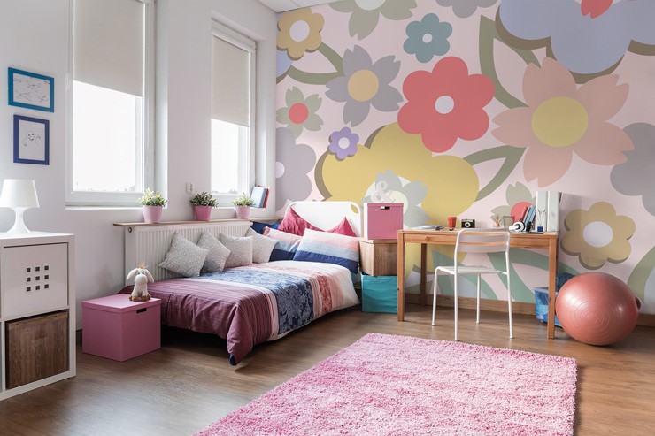 Tigerfeet_and_Twig_wallpaper_in_girls_bedroom.jpg