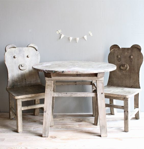 wooden bear table and chairs