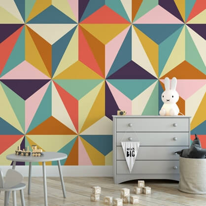 papel pintado geométrico en habitación infantil
